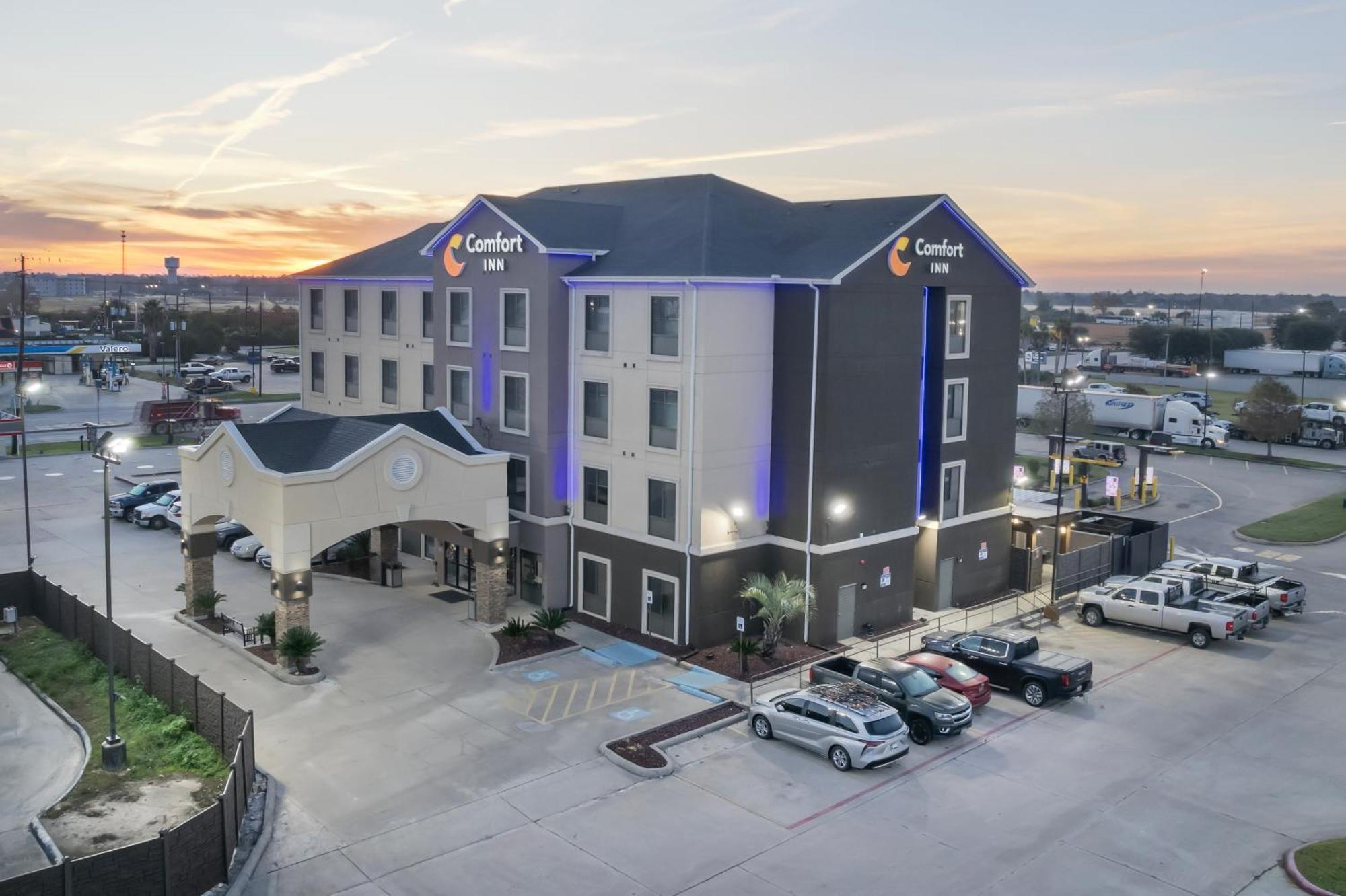 Comfort Inn Orange Exterior photo